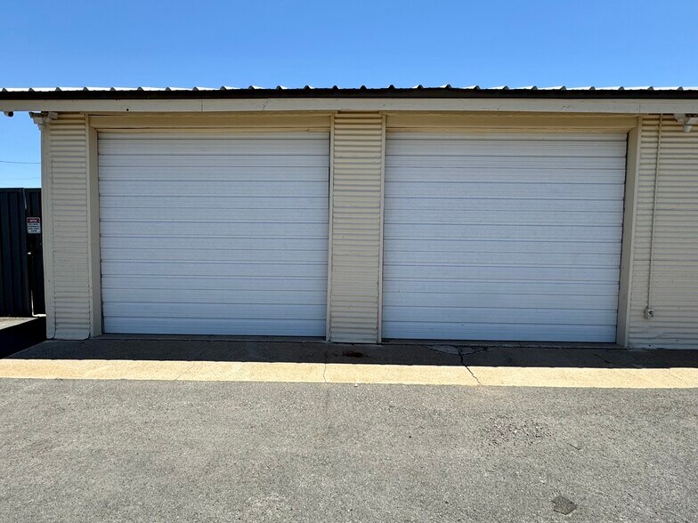 More Photos Of 608 N Meadow Ave, Odessa Light Manufacturing For Lease