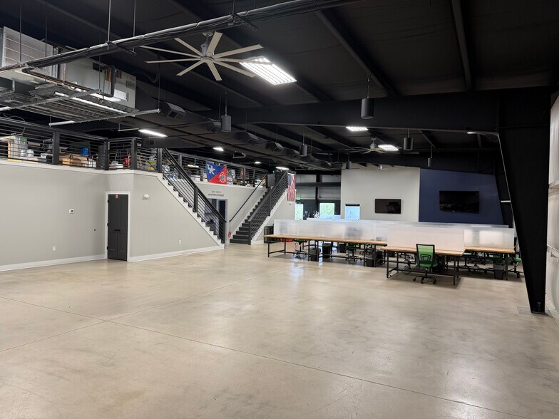 More Photos Of 100 Summer Ct, Georgetown Light Distribution For Lease