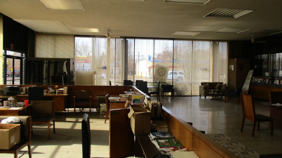 More Photos Of 12300 Morang Rd, Detroit Bank For Lease
