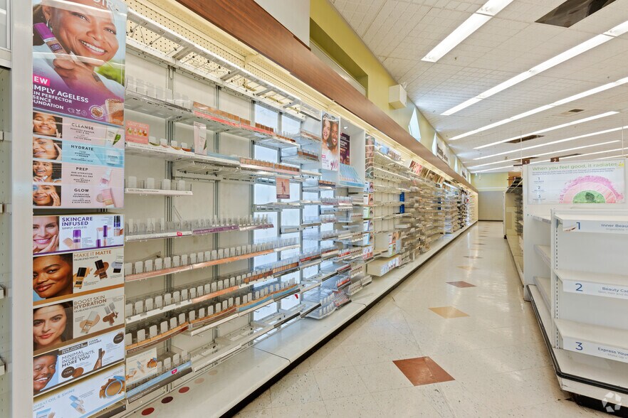 More Photos Of 5610 Stockton Blvd, Sacramento Freestanding For Sale