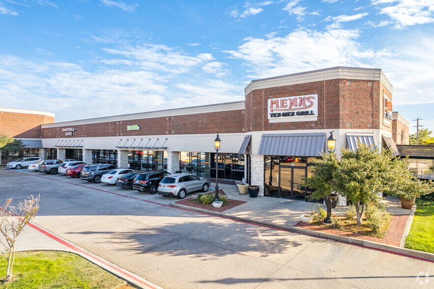 More Photos Of 2810 E Trinity Mills Rd, Carrollton Freestanding For Sale