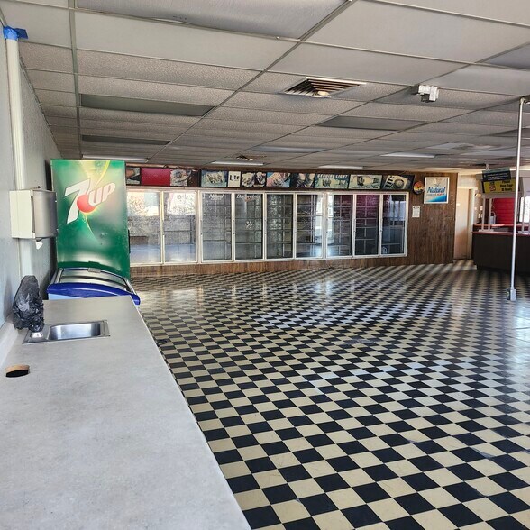 More Photos Of 35 Acoma Blvd S, Lake Havasu City Storefront Retail Office For Sale