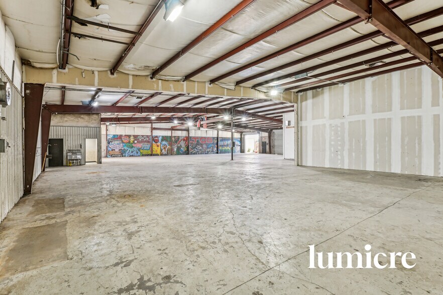 More Photos Of 1219 Shepherd Dr, Houston General Retail For Sale