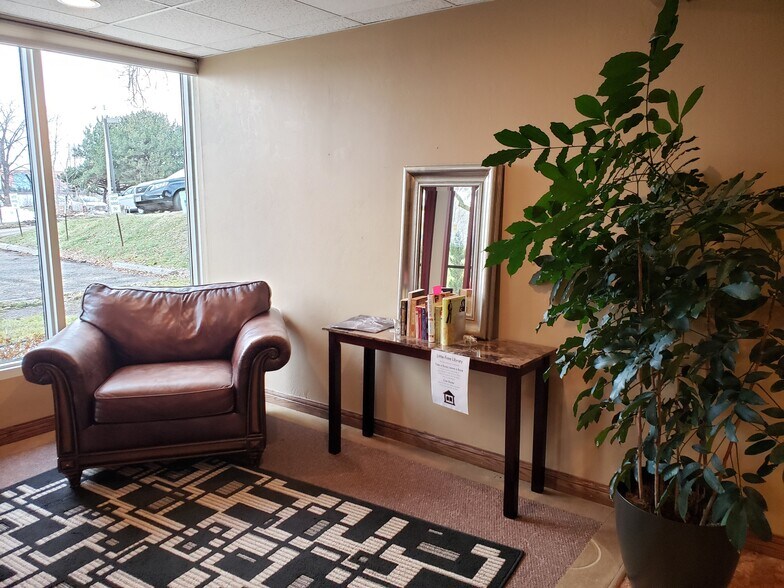 More Photos Of 2050 Riverside Dr, Green Bay Loft Creative Space For Lease