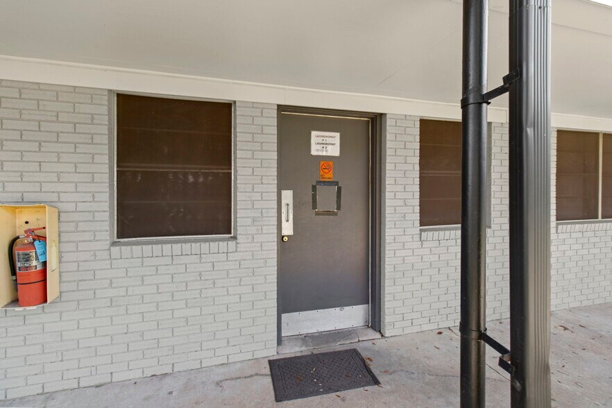 More Photos Of 2345 Nall St, Port Neches Apartments For Sale