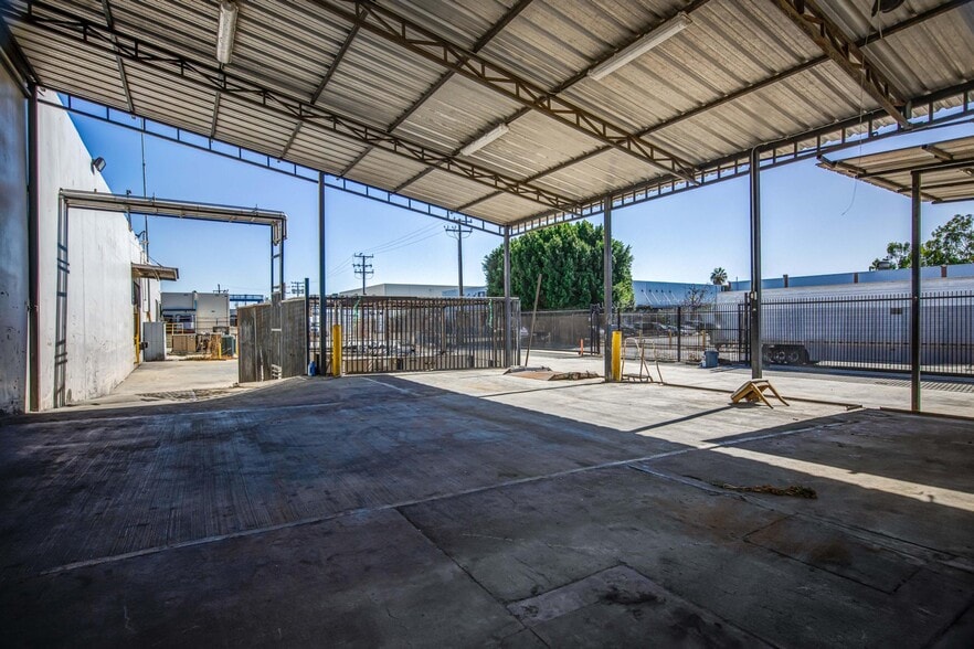 More Photos Of 6820-6830 E Washington Blvd, Commerce Refrigeration Cold Storage For Lease