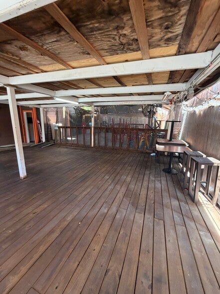 More Photos Of 1701 E Houston St, San Antonio Restaurant For Lease