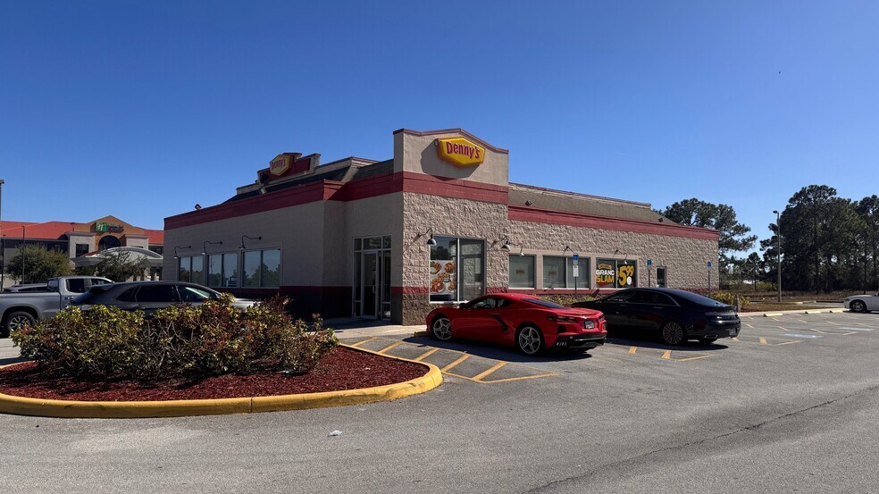 Primary Photo Of 4390 US Highway 27, Sebring Restaurant For Sale