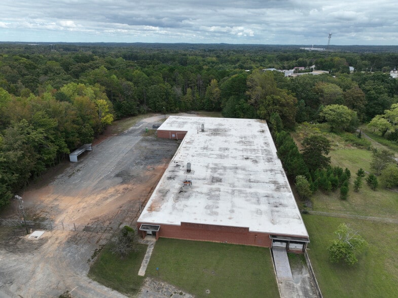 More Photos Of 110 N Upright St, Landis Industrial For Lease