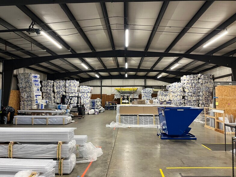 More Photos Of 1477 N Barkley Rd, Statesville Warehouse For Lease