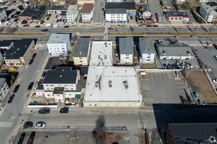 More Photos Of 267 Shrewsbury St, Worcester Freestanding For Sale