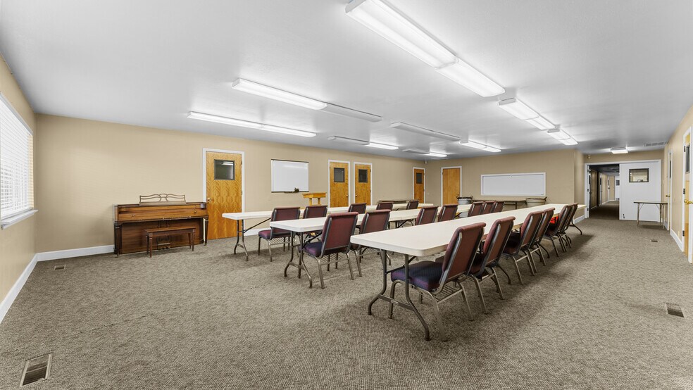 More Photos Of 355 Panama Ave, Chico Flex For Sale