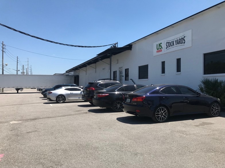 More Photos Of 438 W Kaley St, Orlando Warehouse For Lease