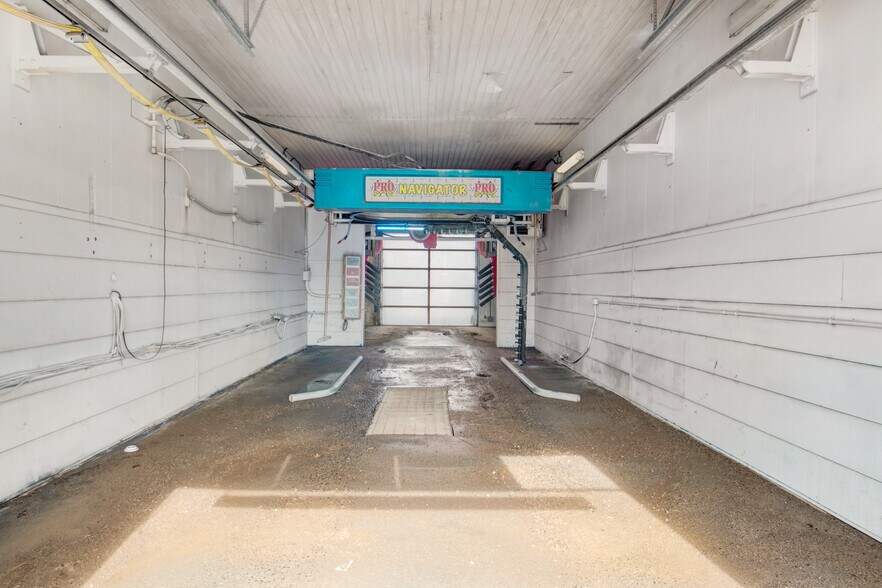 More Photos Of 1730 Mountain City Hwy, Elko Carwash For Sale