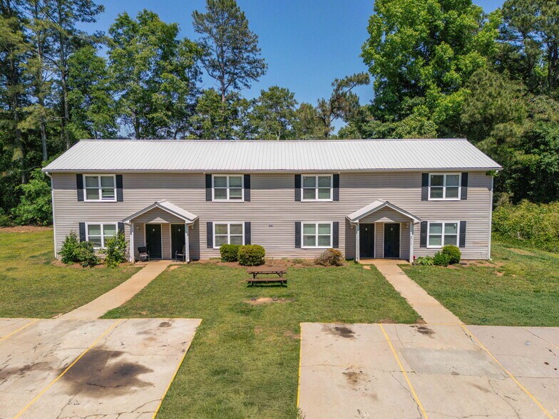 More Photos Of 4121 Oakwood Vlg, Oakwood Apartments For Sale
