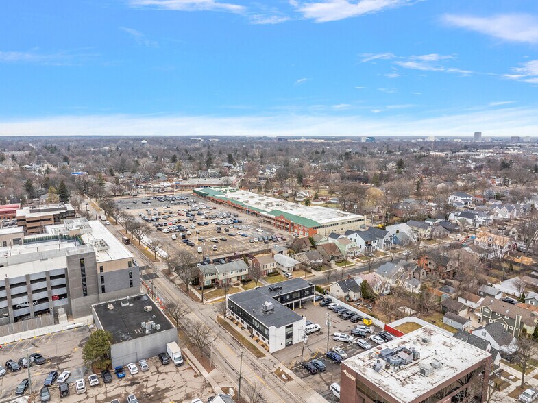 More Photos Of 801 S Adams Rd, Birmingham Office For Sale