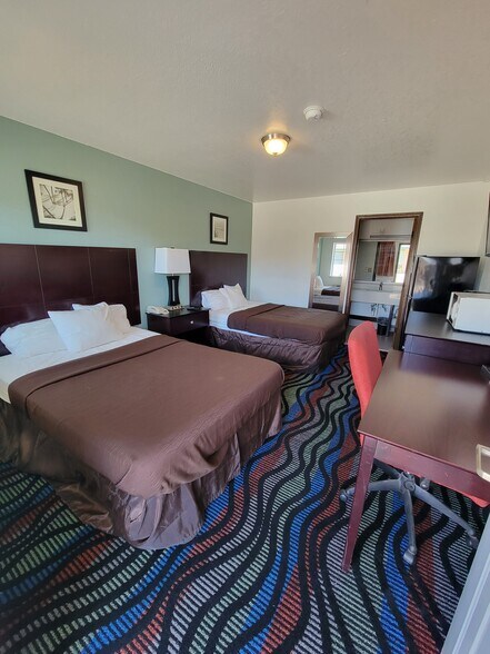 More Photos Of 3130 S Van Buren St, Enid Hotel For Sale