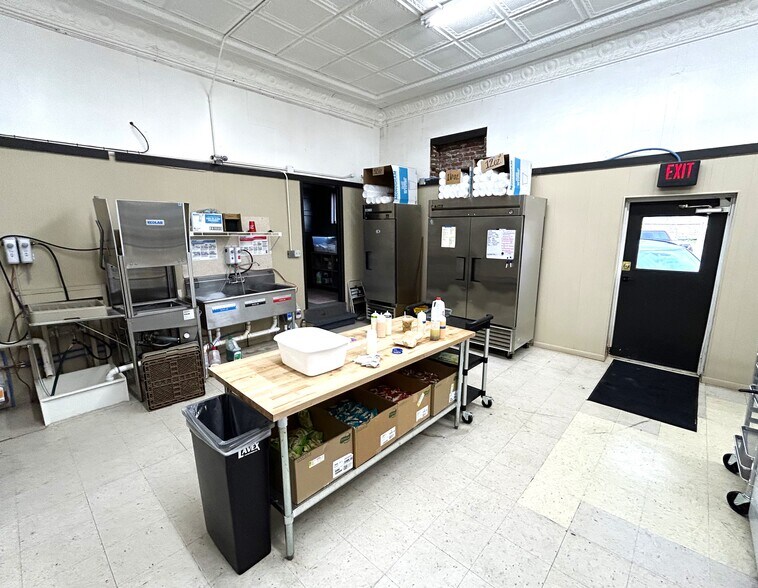 More Photos Of 200 W Main St, Council Grove Storefront Retail Residential For Sale