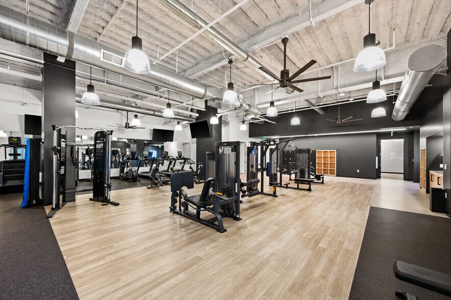 More Photos Of 222 S Main St, Salt Lake City Office For Lease