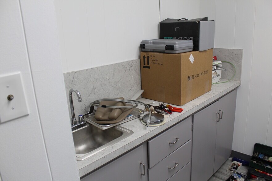 More Photos Of 425-427 S Summit Ave, Fort Worth Medical For Lease