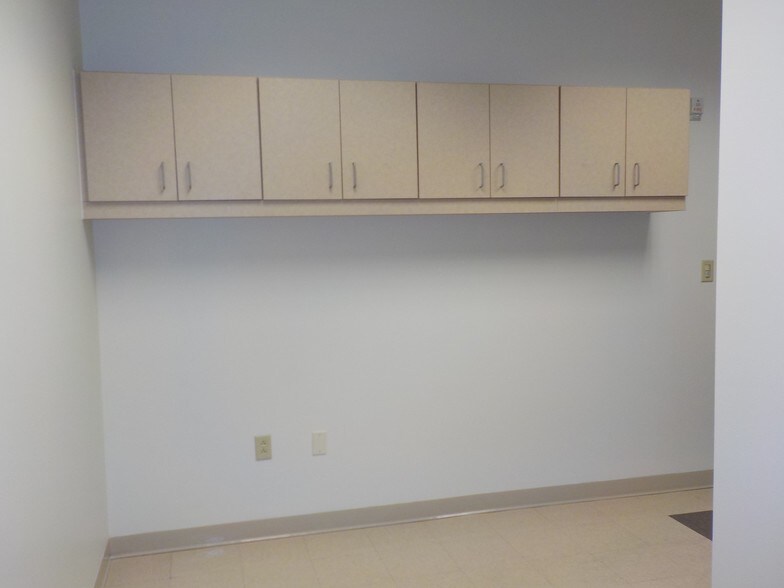 More Photos Of 5700 N Exp 77/83, Brownsville Medical For Lease