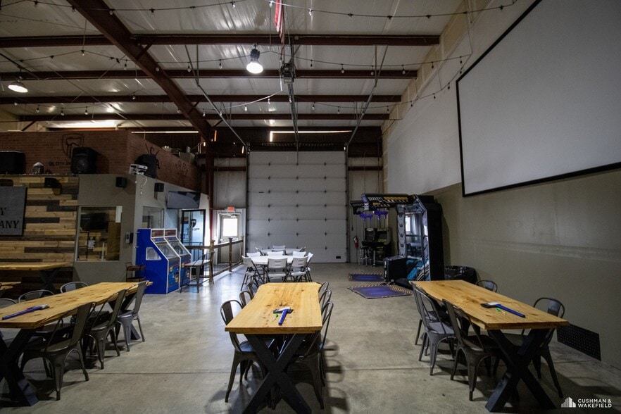 More Photos Of 801 N Center St, Casper Freestanding For Sale