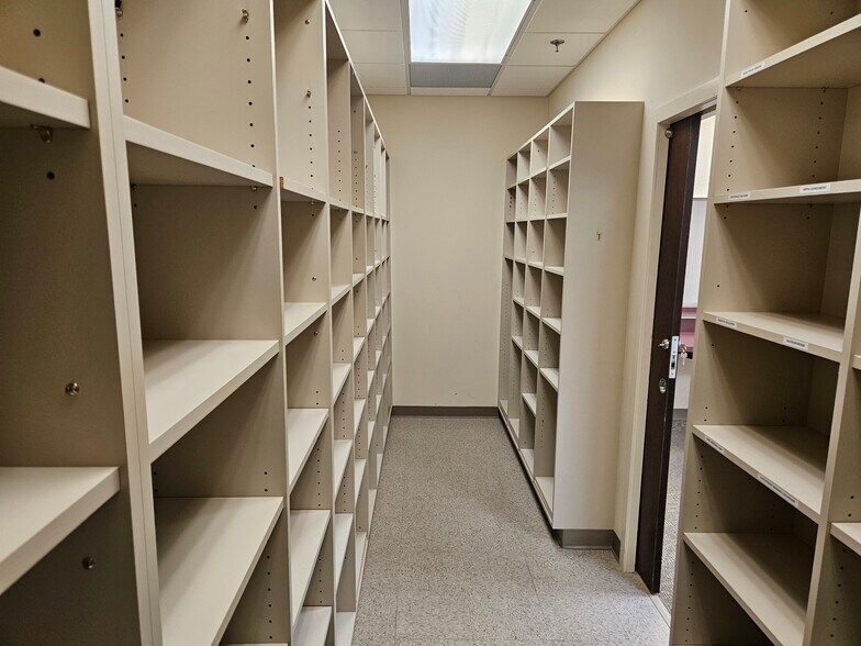 More Photos Of 1600 Sixth Ave, York Medical For Lease
