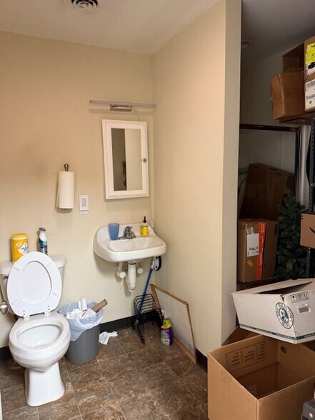 More Photos Of 3722 North Main St, Farmville General Retail For Sale