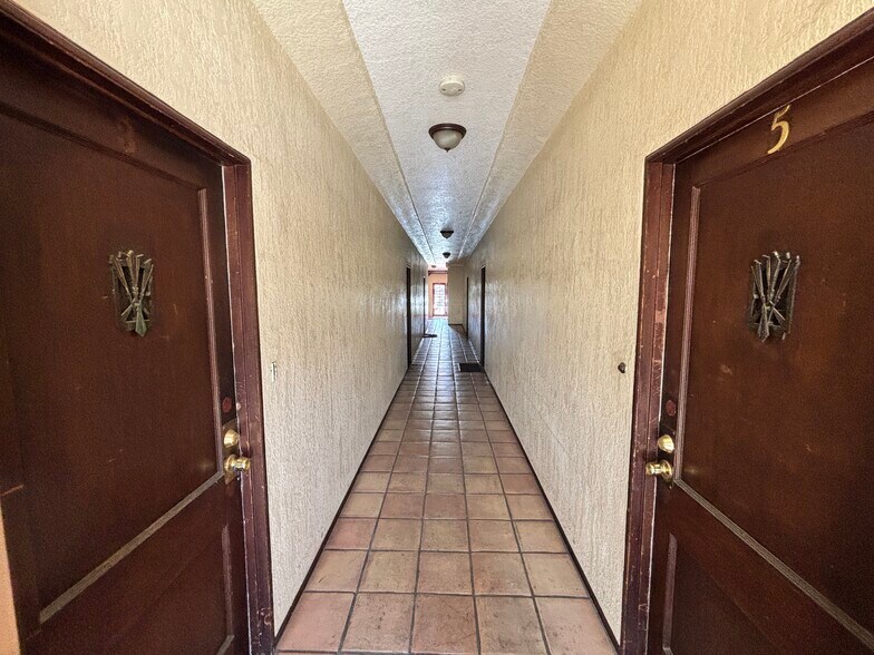 More Photos Of 925 N Lacy St, Santa Ana Apartments For Sale