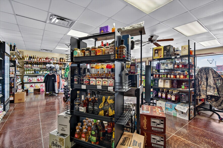 More Photos Of 1199 John Dahl Ave, Pawhuska General Retail For Sale
