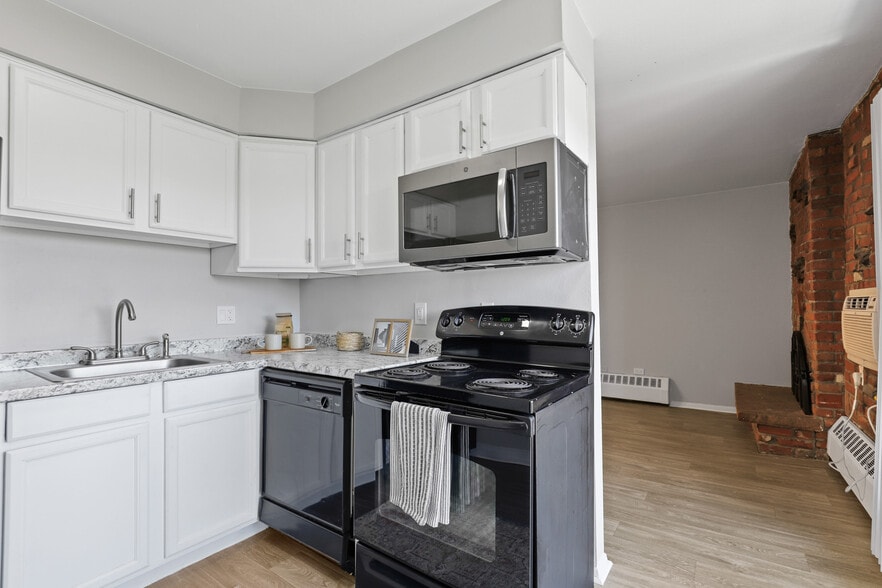 More Photos Of 1201 Clarkson St, Denver Apartments For Sale