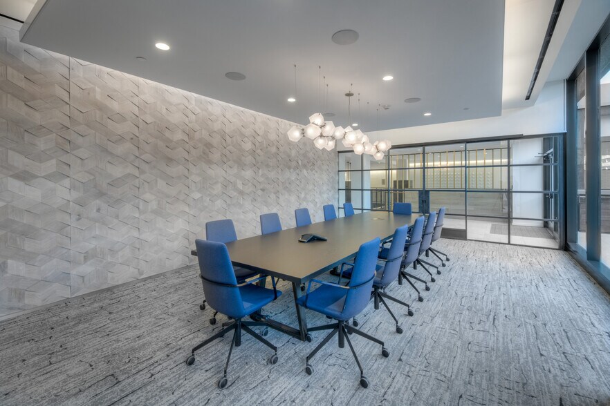 More Photos Of 1550 Crystal Dr, Arlington Office For Lease