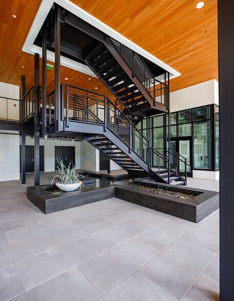 More Photos Of 111 10th St S, Naples Office For Sale