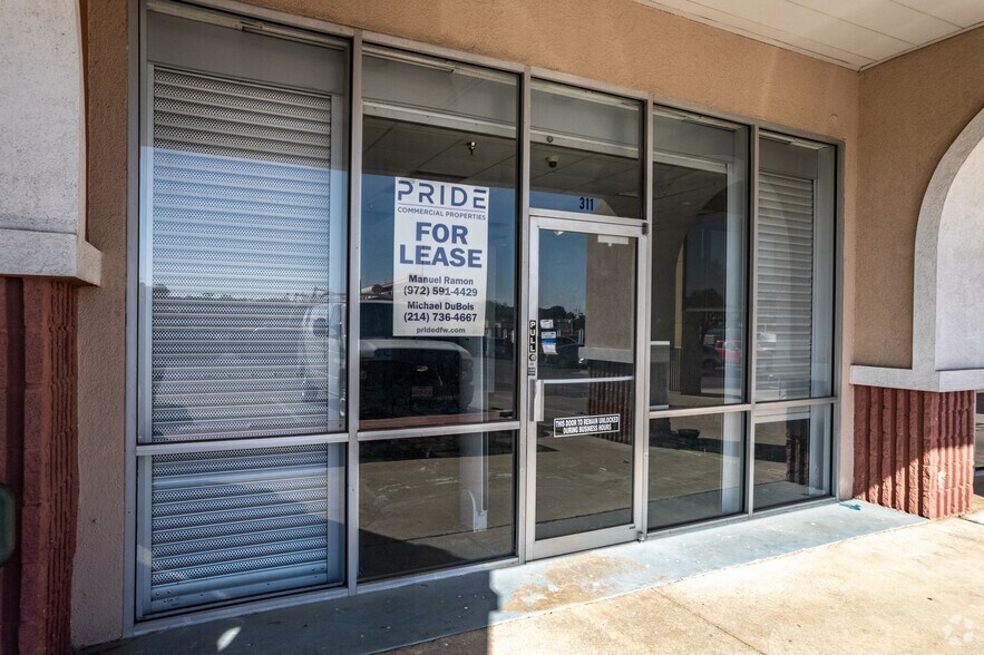 More Photos Of 4400 Little Rd, Arlington Unknown For Lease