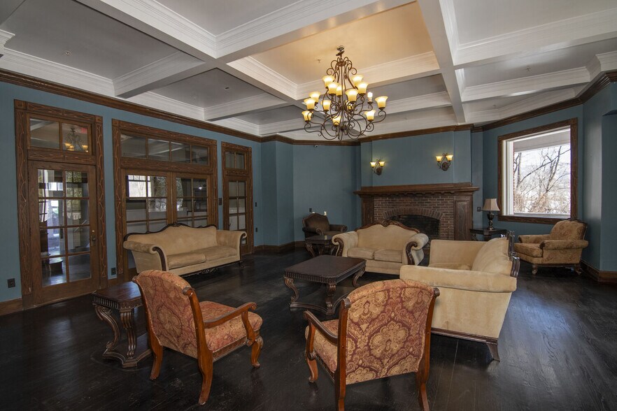 More Photos Of 158 Academy Lane Dr, Pence Springs Hotel For Sale