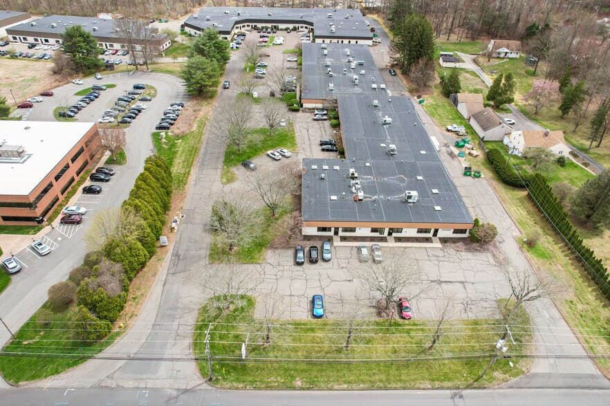More Photos Of 1486 Highland Ave, Cheshire Warehouse For Lease