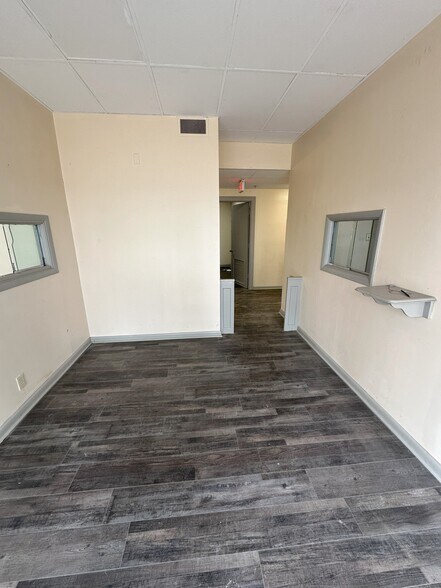 More Photos Of 1313 Frazier St, Athens Warehouse For Sale