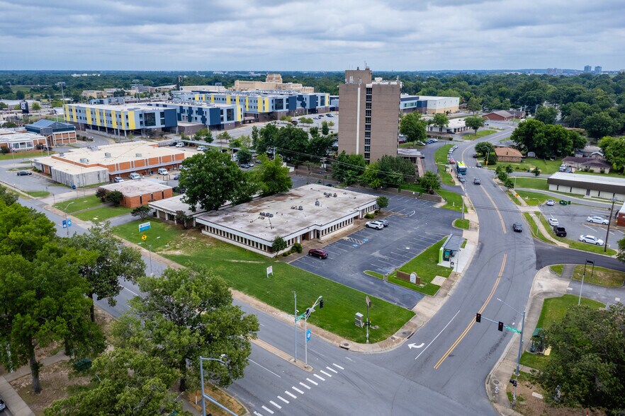 More Photos Of 324 W Pershing Blvd, North Little Rock Office For Sale