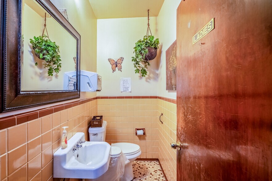 More Photos Of 19430 W Warren Ave, Detroit Specialty For Sale