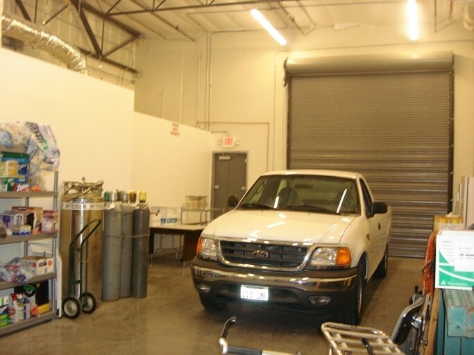 More Photos Of 2645 W Cheyenne Ave, North Las Vegas Research And Development For Sale