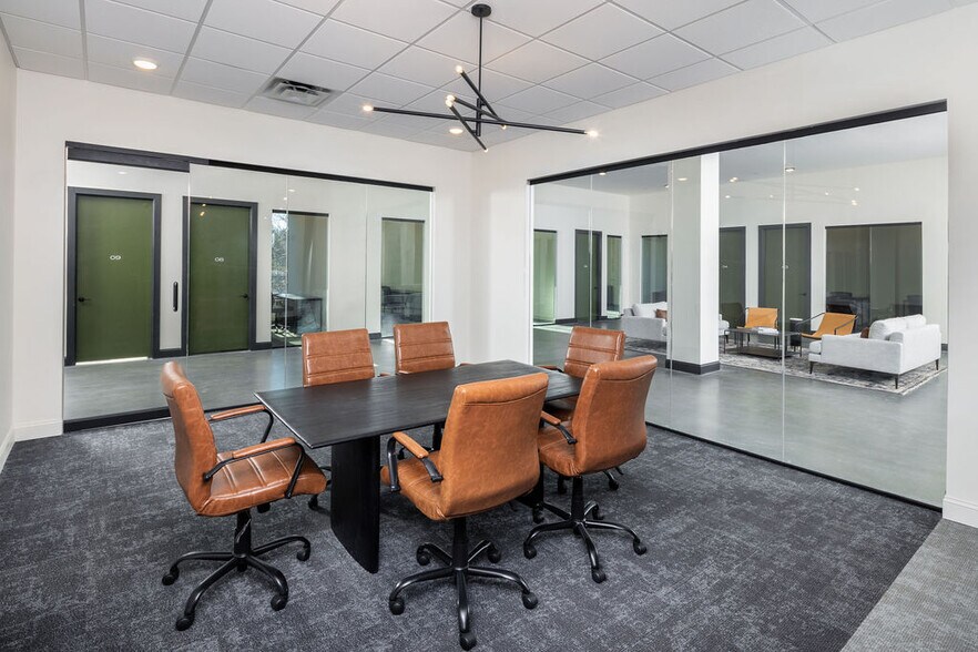 More Photos Of 3375 Oak Harbor Dr, Peachtree Corners Office For Sale