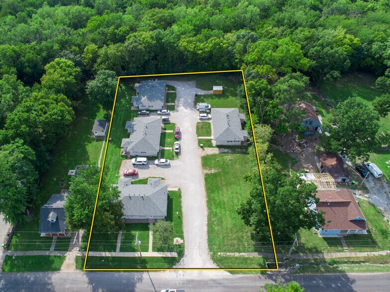 More Photos Of 204 N Walnut St, La Monte Multifamily For Sale