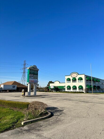 More Photos Of , Indianapolis Unknown For Sale