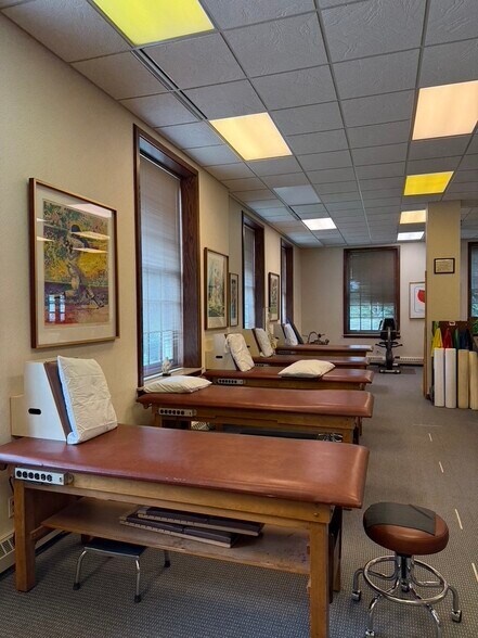 More Photos Of 34 W Washington St, Chagrin Falls Medical For Sale