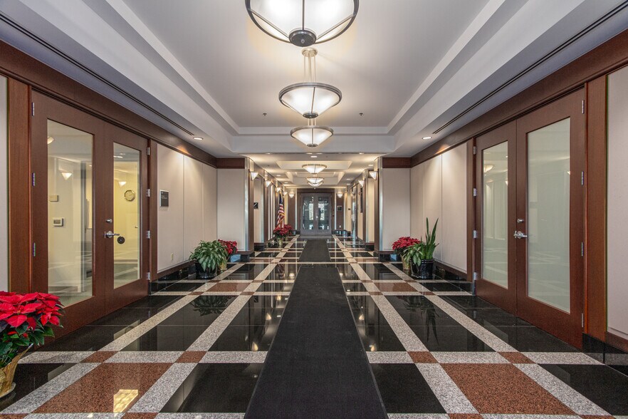 More Photos Of 21351 Gentry Dr, Sterling Office For Lease