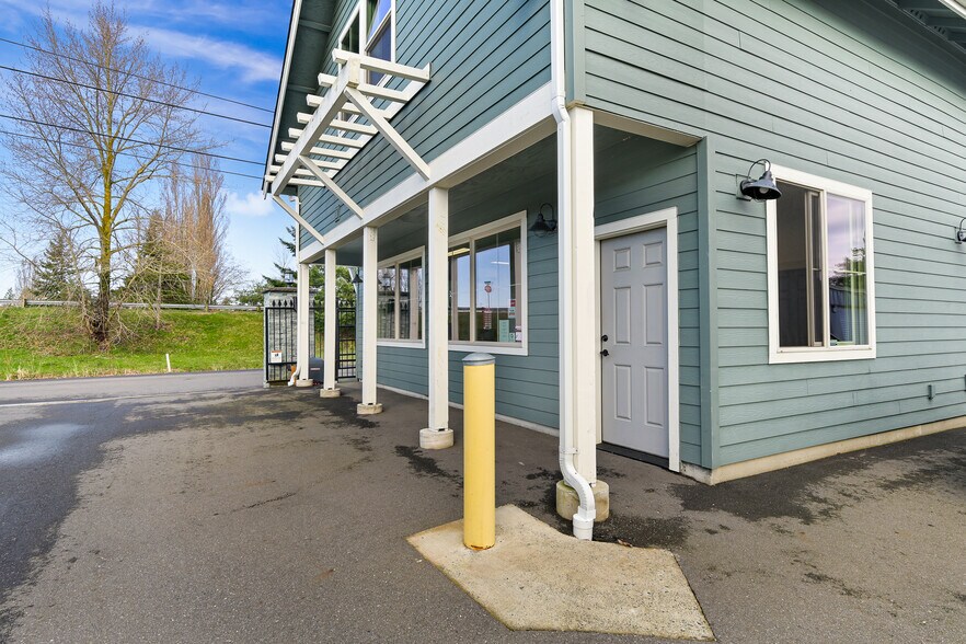 More Photos Of 1479 W Smith Rd, Ferndale Self Storage For Sale
