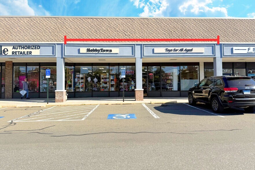 More Photos Of 837-923 Post Rd, Fairfield Unknown For Lease