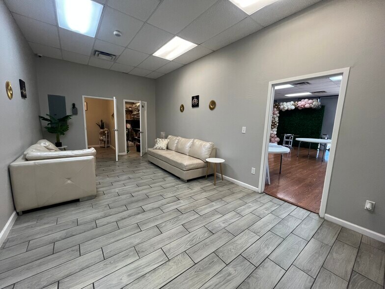 More Photos Of 7430 S 48th St, Phoenix Storefront For Lease