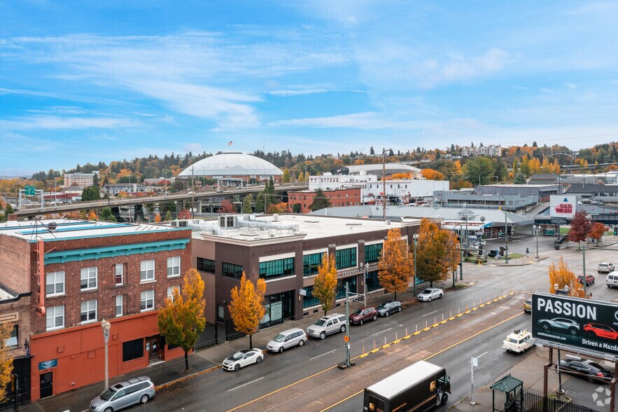More Photos Of 2413-2415 Pacific Ave, Tacoma Office For Lease