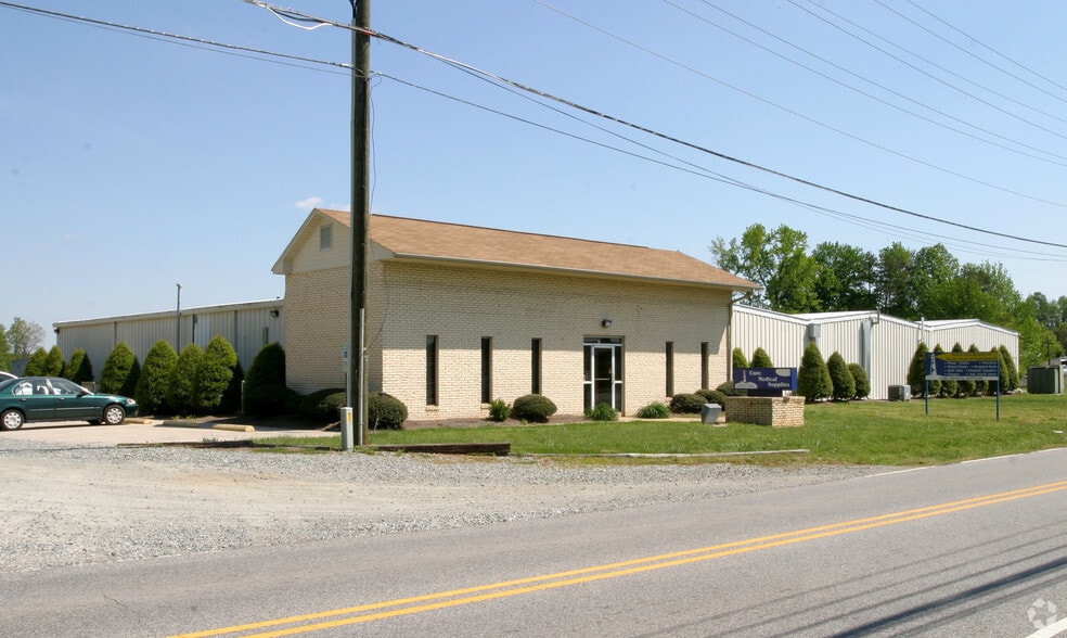 More Photos Of 212-220 Anna Lewis Dr, Lexington Warehouse For Lease